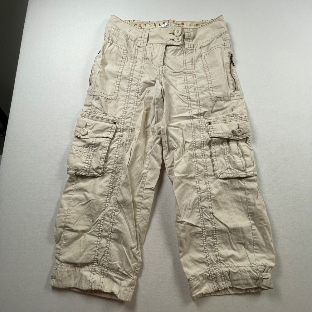 Cabi Women Tan Ripstop Utility Cargo Pants Cropped Multi Pocket Size 2 Flaw